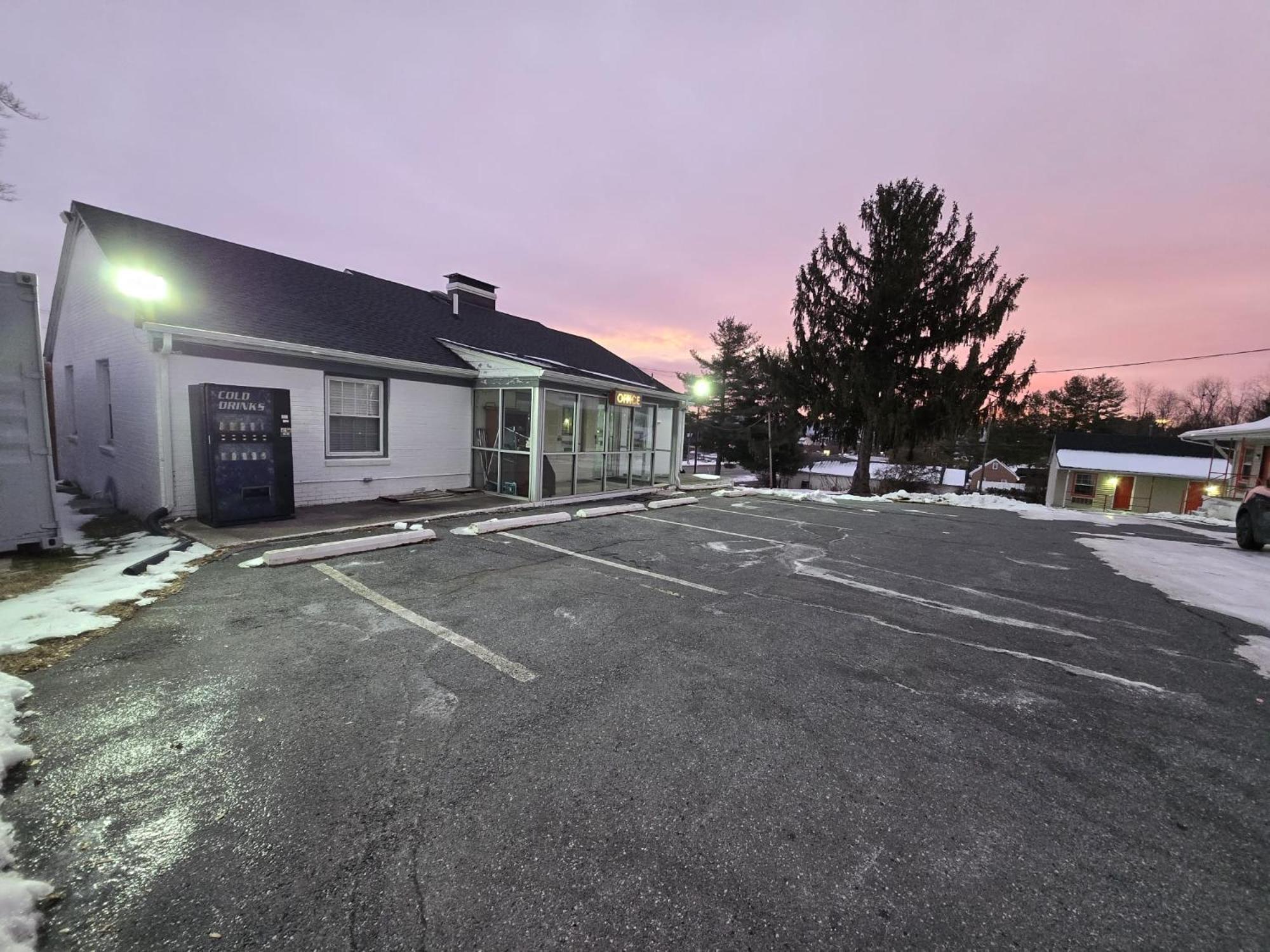 Skyline Motel By Belvilla Waynesboro Us 250 Exterior photo
